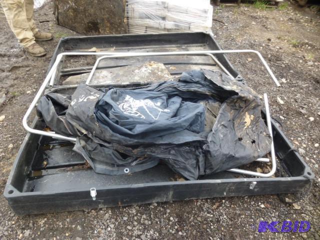 lot 118 image: Clam Shell Portable Collapsible Ice...