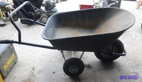 lot 84 image: 3 Wheeled Wheel Barrow In Used Cond...