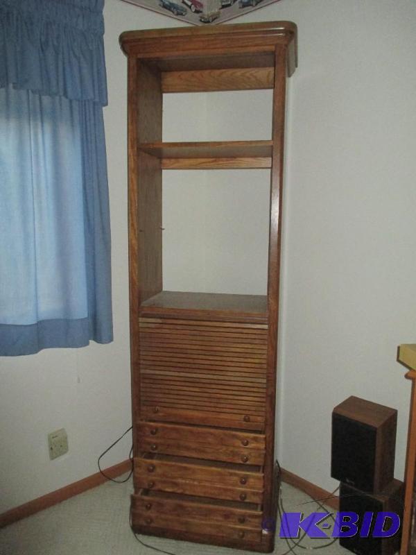 lot 24 image: Lingerie Cabinet