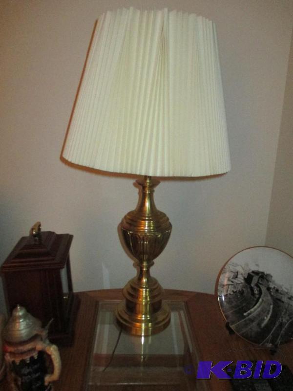 lot 26 image: Stiffel Lamp Brass