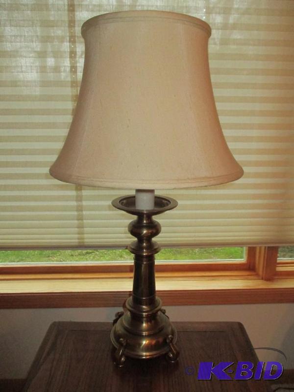 lot 27 image: Stiffel Lamp Brass