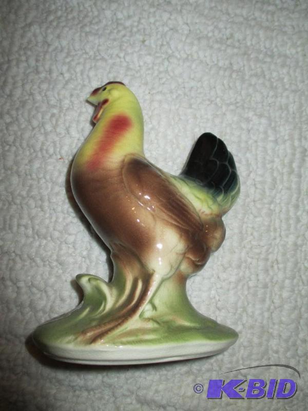 lot 49 image: Vintage Royal Windor Rooster