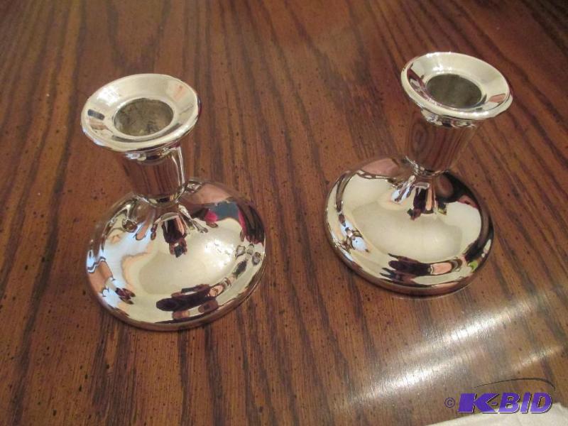 lot 6 image: International Serving Company Candle Holders