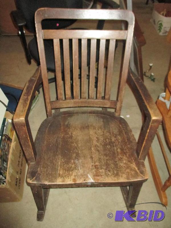 lot 64 image: Vintage Rocking Chair
