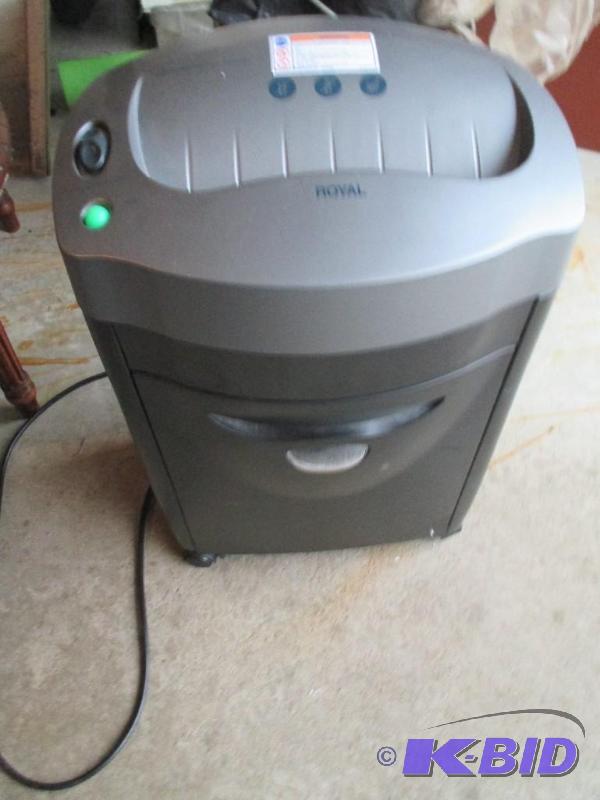 lot 74 image: Paper Shredder