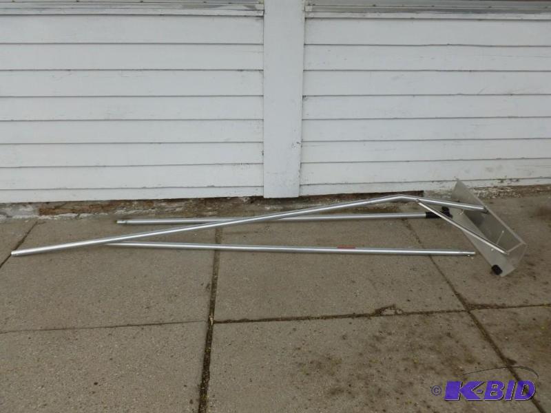 lot 104 image: Large 20 ft. heavy duty aluminum ro...