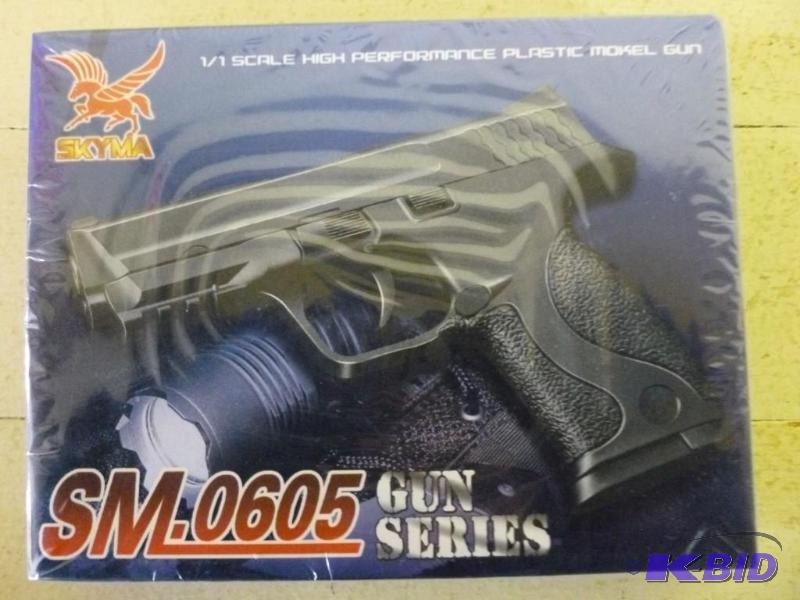 lot 154 image: Skyman SML .0605 Gun Series 11 sca...