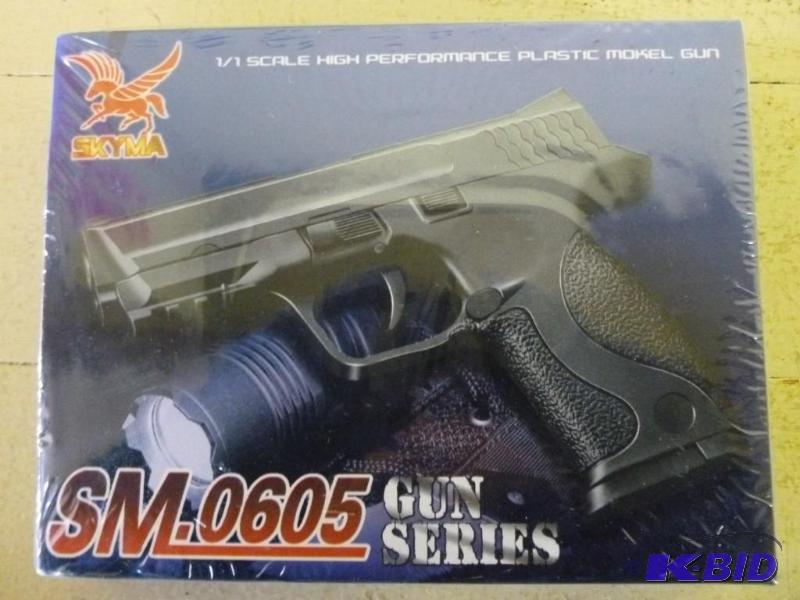 lot 155 image: Skyman SML .0605 Gun Series 11 sca...