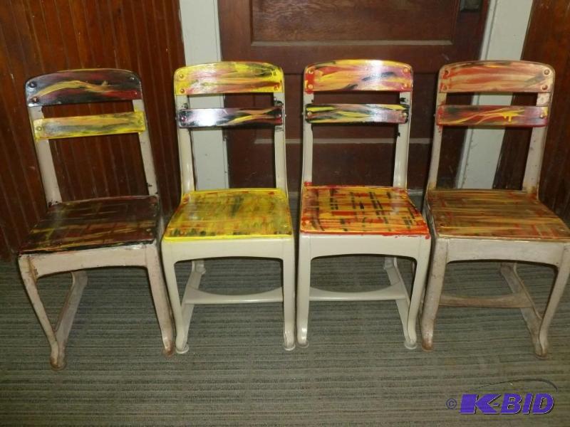 lot 191 image: Lot of four vintage metal framed an...