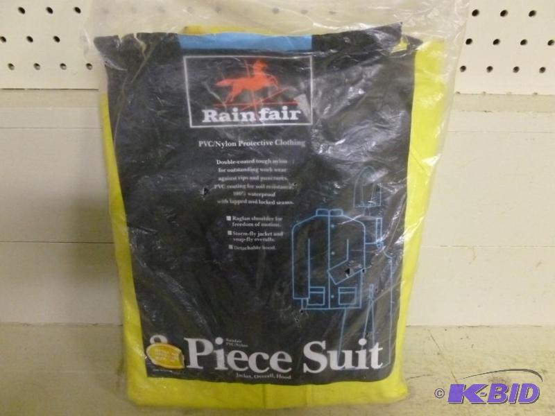 lot 227 image: Rain Fair 3-piece rain suit size me...