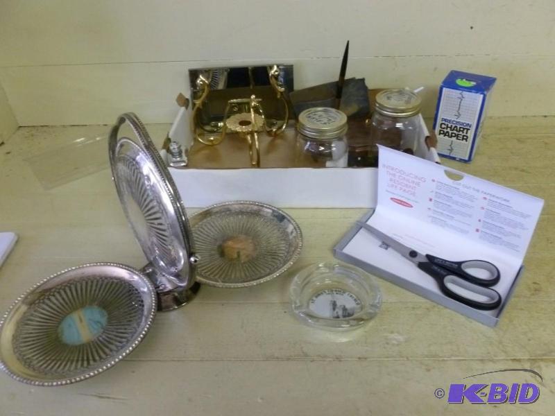lot 260 image: Large lot of home decorative items....
