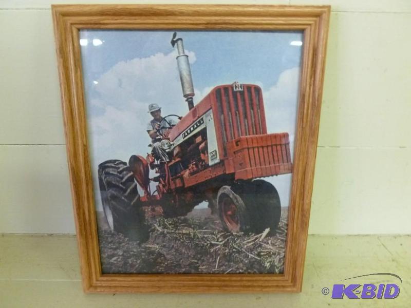 lot 274 image: IH - Farmall&nbsp806 wood framed t...