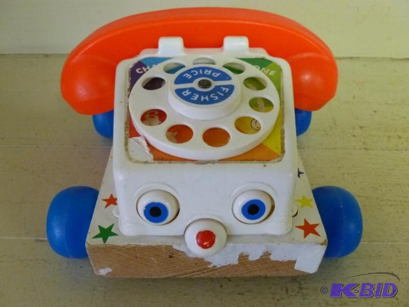 lot 279 image: Vintage 1961 Fisher Price Chatter T...
