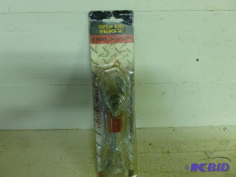 lot 28 image: Road Pro 5 piece open end wrench se...