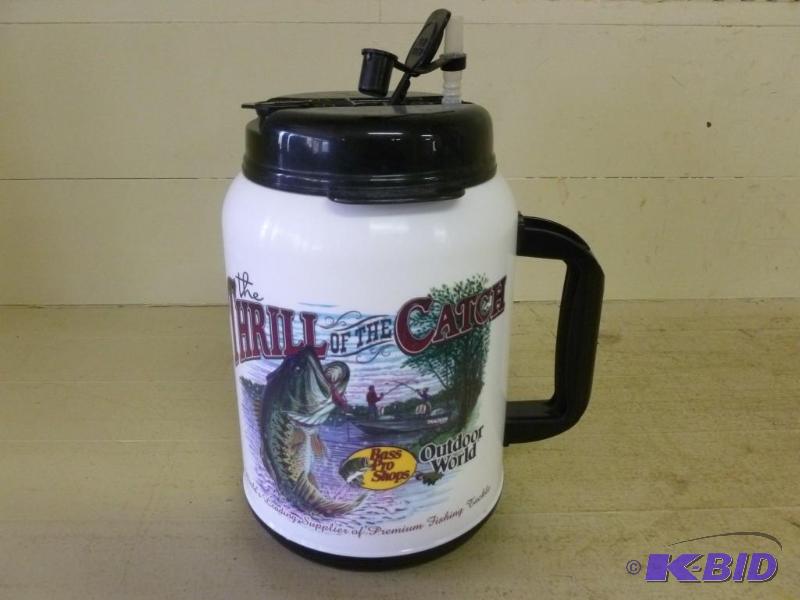 lot 290 image: Huge Whirley - Bass Pro Shops ...
