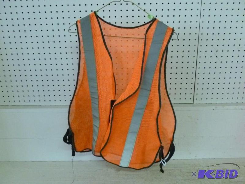 lot 293 image: Large reflective mesh construction ...