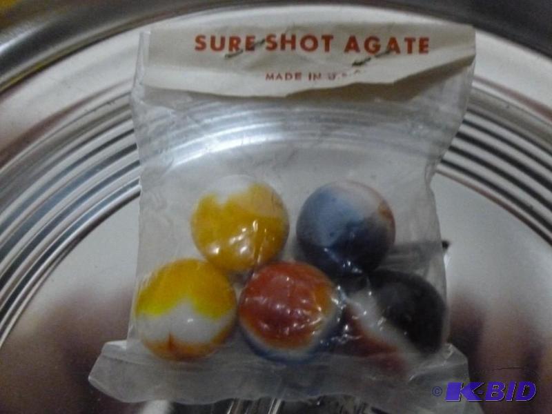 lot 307 image: Vintage Sure Shot Agate shooter mar...