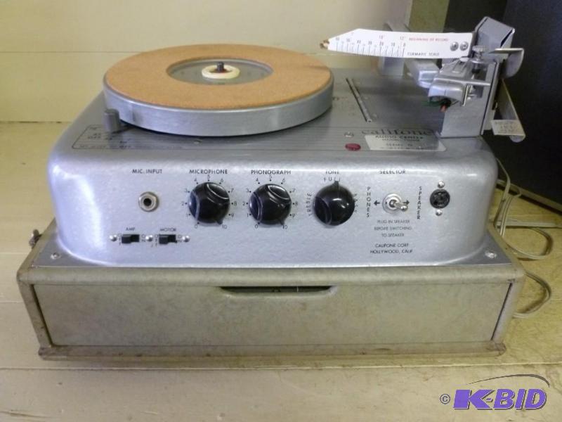 lot 370 image: Vintage Califone Audio Center  Rec...