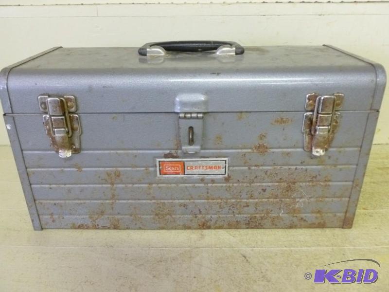 lot 372 image: Sears Craftsman steel toolbox with ...
