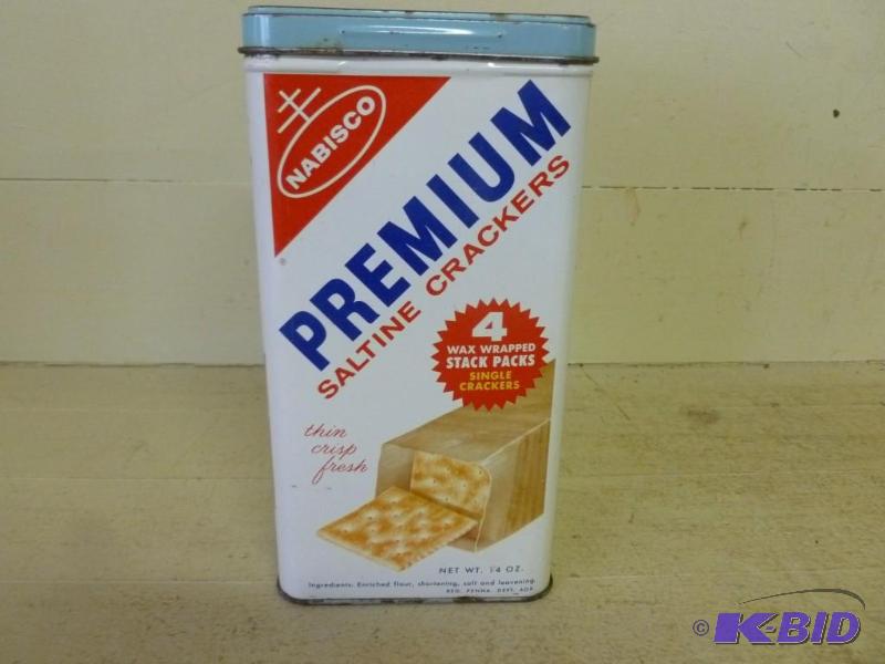 lot 385 image: Vintage Nabisco Premium Saltine Cra...
