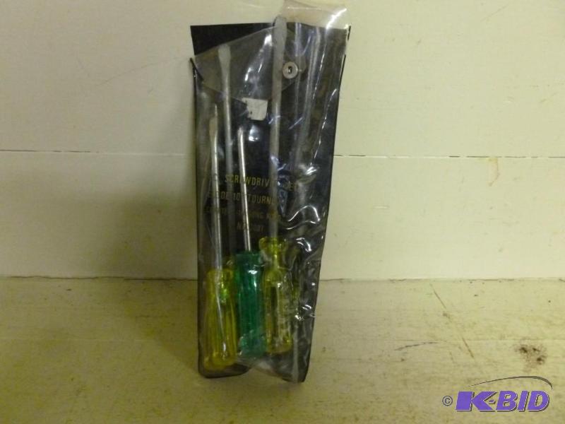 lot 68 image: Seven piece screwdriver set....
