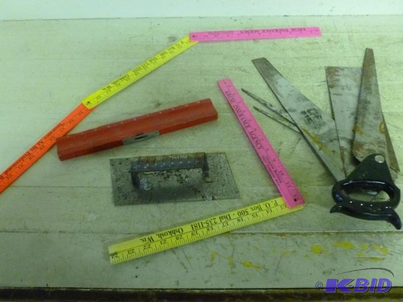 lot 83 image: This lot consists of hand saws, adv...