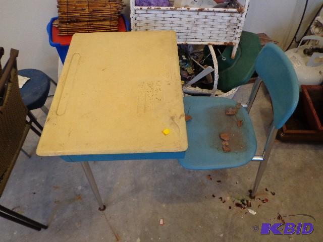 lot 39 image: Metal School Desk Seat and Desk is ...