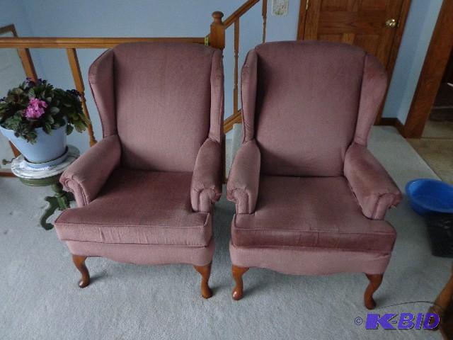 lot 43 image: Wing Back Sitting Chairs Pair Of Wi...