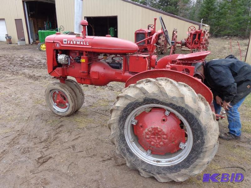 lot 6 image: International Harvester McCormick F...
