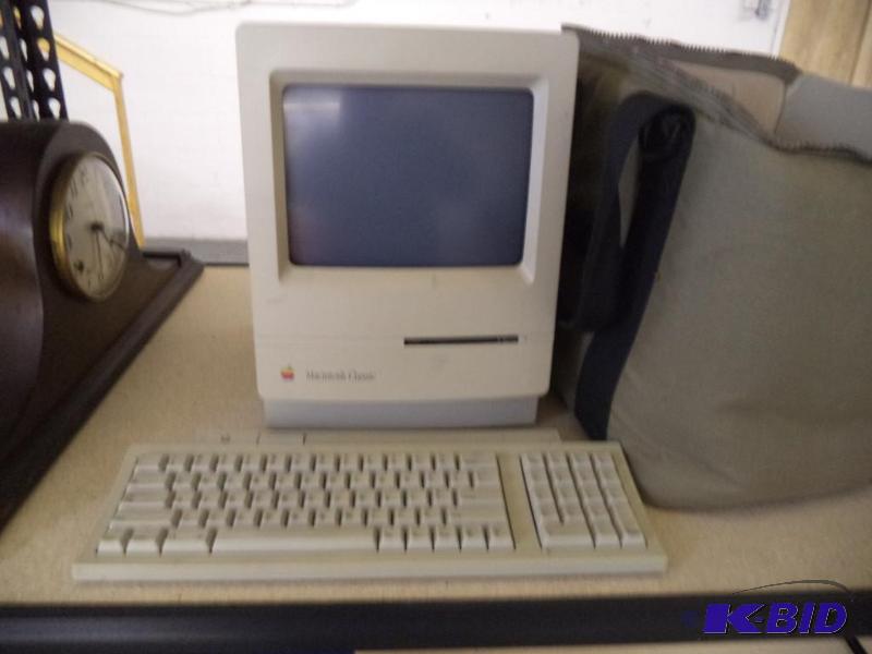 Macintosh Classic Computer