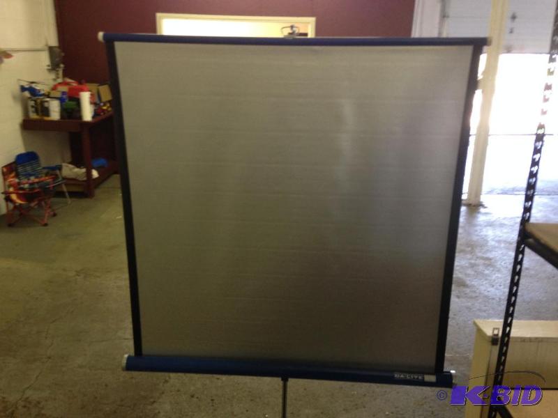 Projector screen