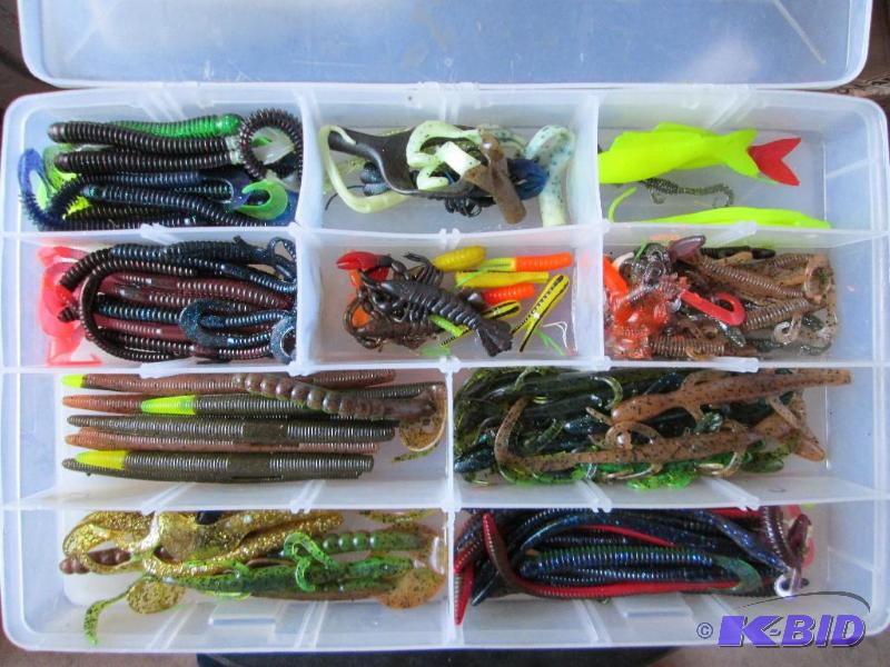 Fishing tackle tray with new jiggin...