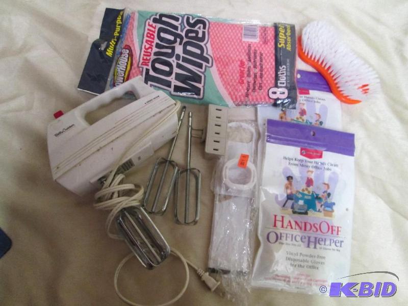 Lot of miscellaneous household clea...