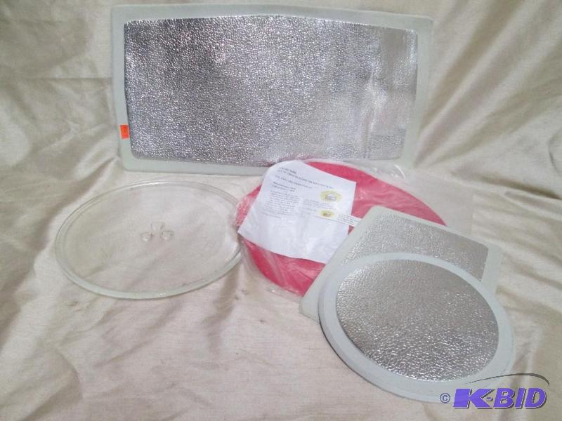 Lot of microwave platemats and sil...