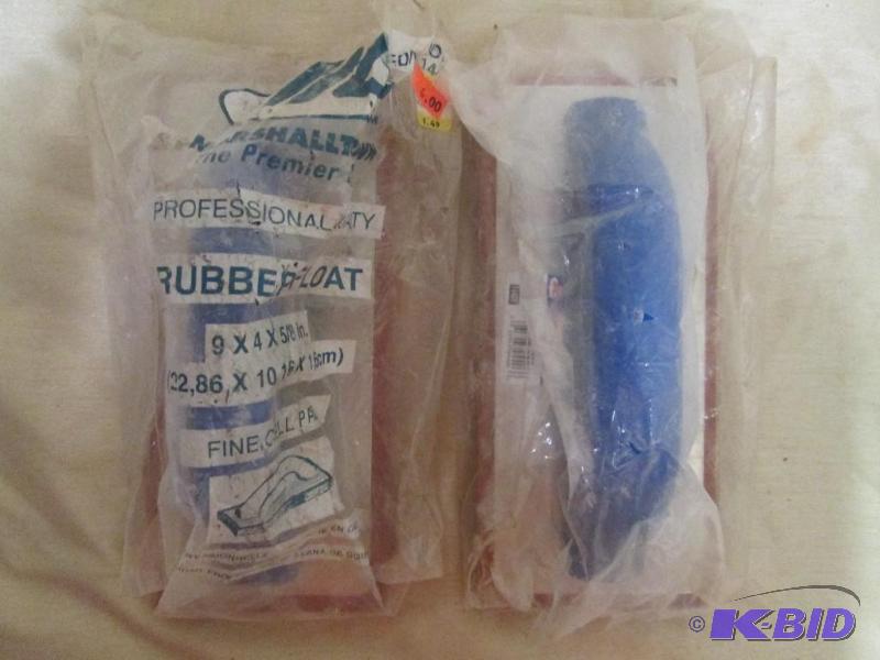 Pair of 9x4rubber float trowels wit...