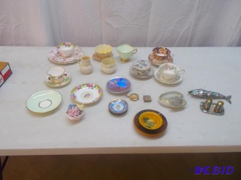 Cups & Saucers