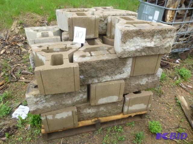 lot 117 image: 1 Pallet of Full 10" x 18"...