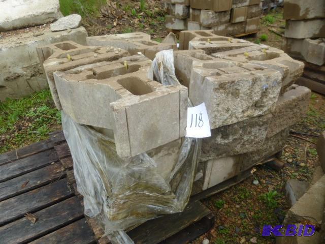 lot 118 image: 1 Pallet of Full 10" x 18"...