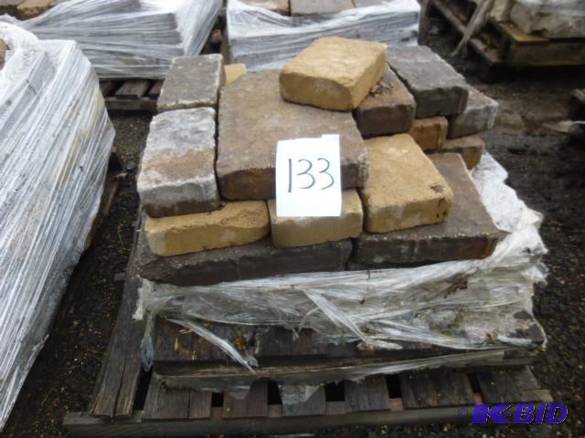 lot 133 image: 1 Pallet of Mixed Pavers...