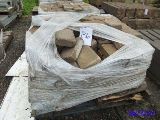 lot 136 image: 1 Pallet of Interlock Pavers...