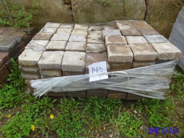 lot 143 image: 1 Pallet of Londonstone Pavers ...
