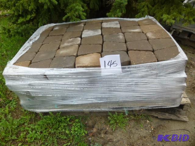 lot 145 image: 1 Pallet of Londonstone Pavers Larg...