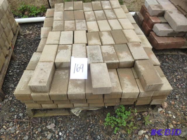lot 169 image: 1 Pallet of Holland 4" x 8&quo...