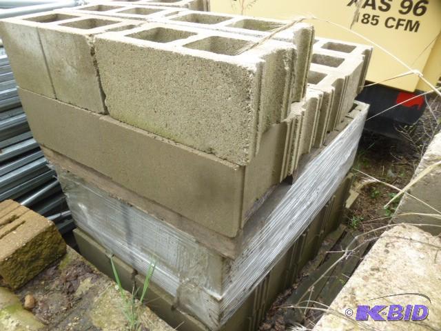 lot 174 image: 2 Pallets of 8" x 16" Con...