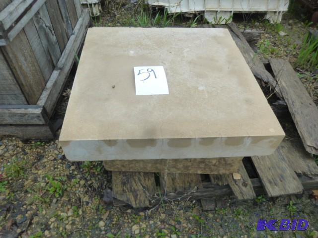 lot 59 image: 1 Sandstone Cap...
