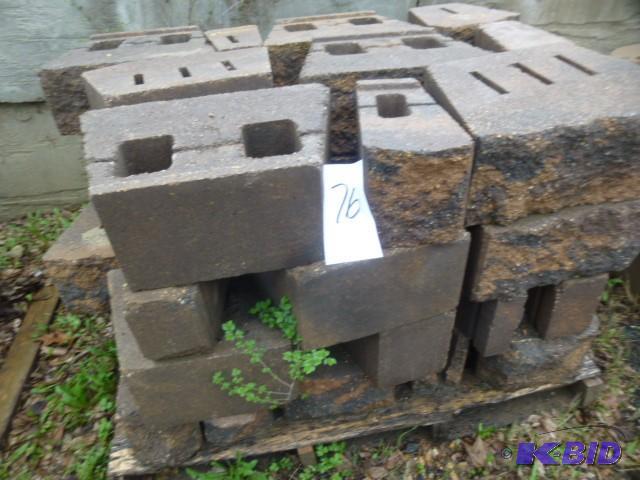 lot 76 image: 1 Pallet of Londonstone 7" Wal...