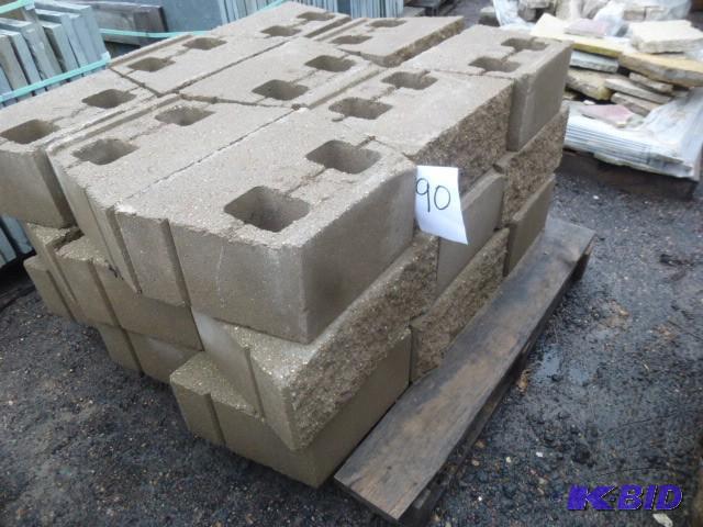 lot 90 image: 1 Pallet of Londonstone 7" Wal...