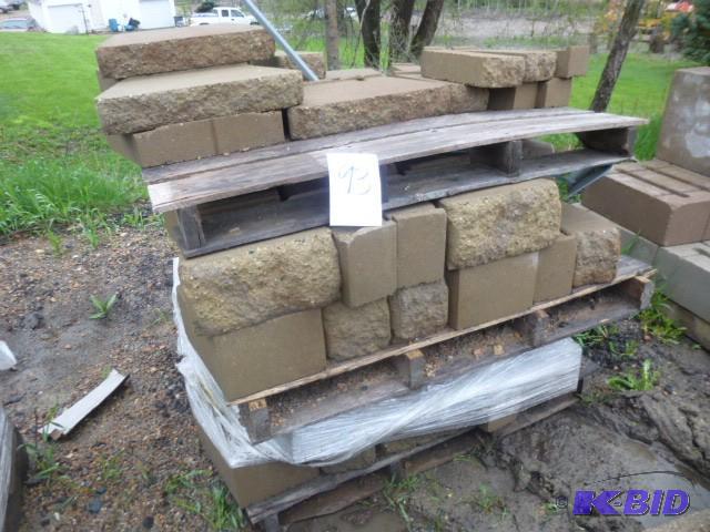 lot 93 image: 1 12 Pallet of Anchor Highland San...