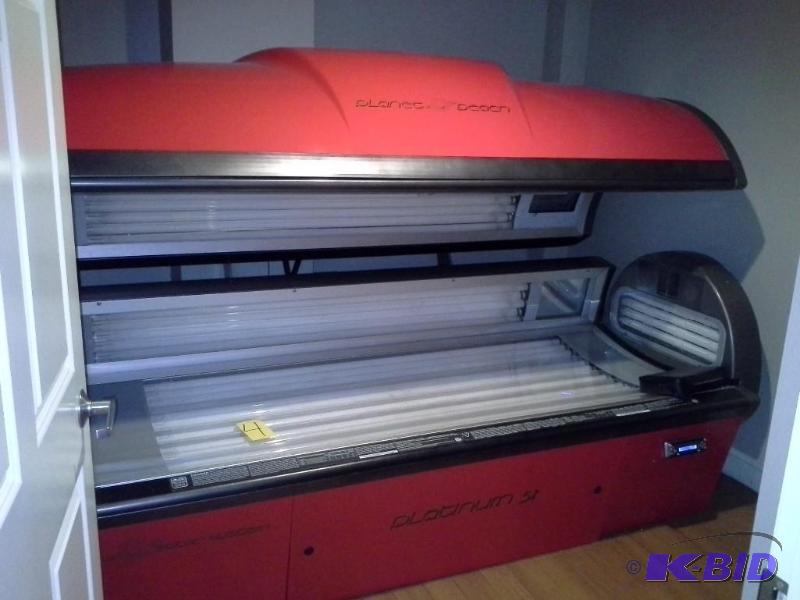 Platinum Solar System 52 Tanning Bed