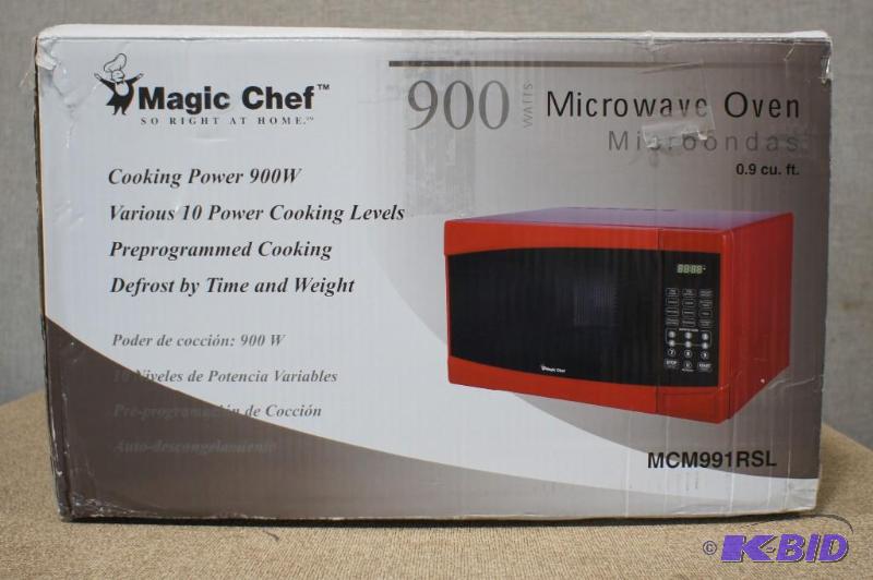 Magic Chef 900 watt microwave  Mod...